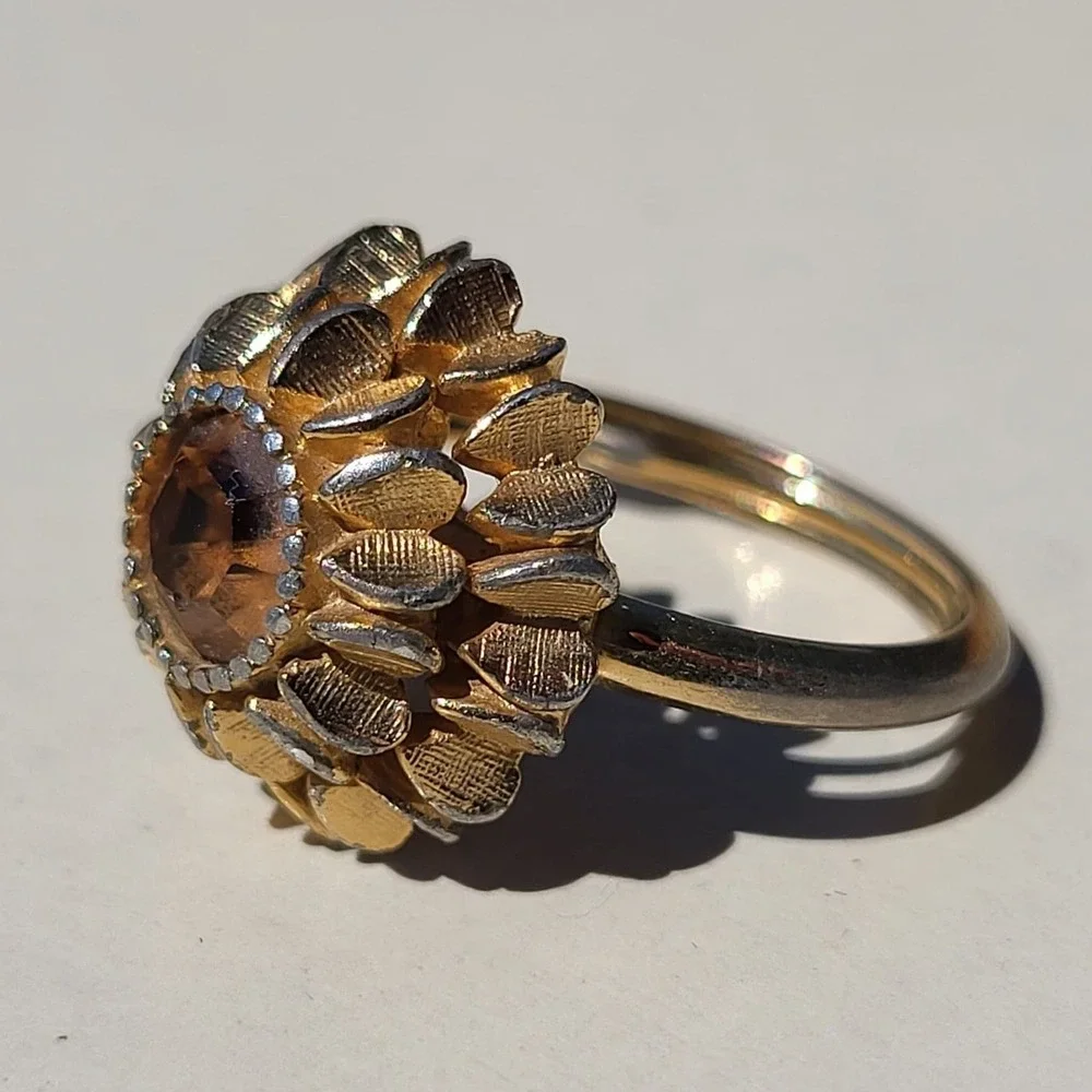 Avon vintage ring